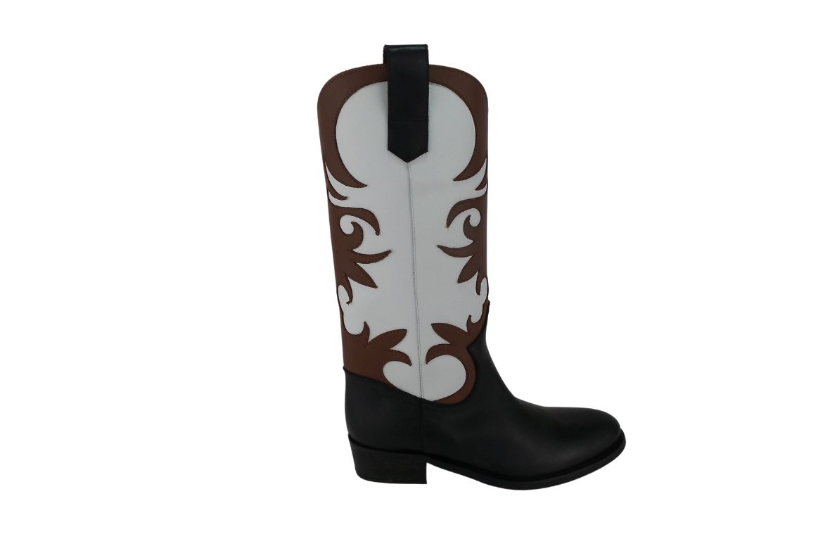 Via Roma15 3941 Texano In Pelle Con Ricami