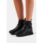 f1midhigh02-blt_blk_01